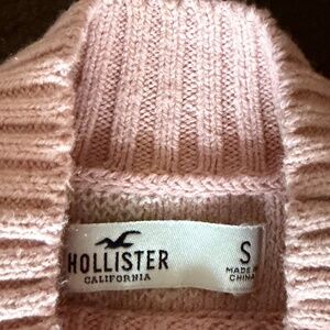 Women’s/Girls Hollister sweater